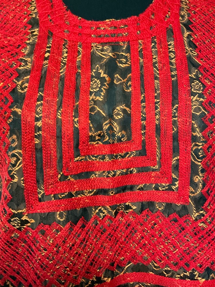 Mola Poncho Quetzal | Indigenous Textile Art | Nido Shop