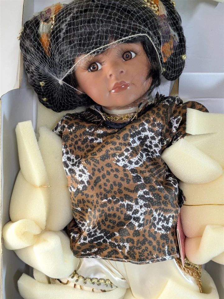 "Muñeca KANZI Paradise Galleries 22"" de Kelly Rubert retirada difícil de encontrar afroamericana" Foto 2 de 4