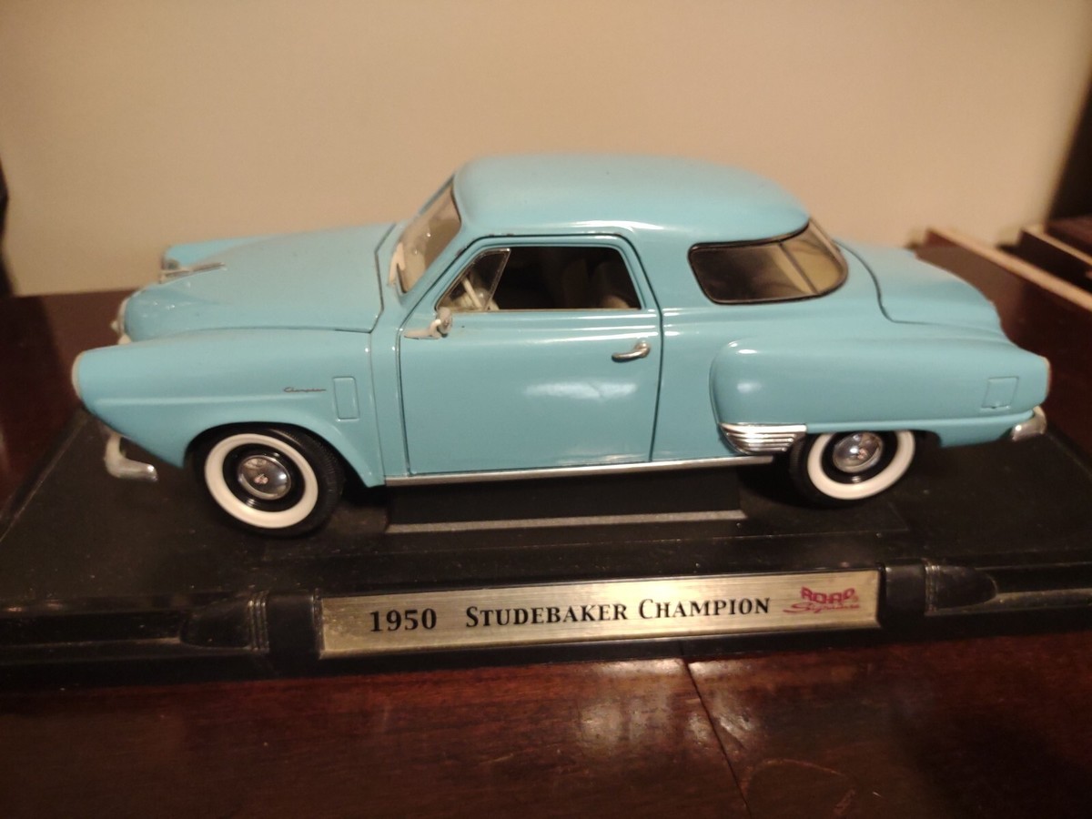 Vintage 1950 Studebaker Champion 1:18 Scale Diecast Car Road