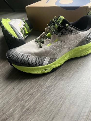 🔥 ZAPATILLAS DE TRAIL RUNNING ASICS GEL-TRABUCO 12 ZAPATILLAS REINO UNIDO 8 AVENA/BLANCO NUEVAS EN CAJA 🔥 - Imagen 3 de 6