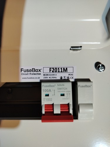 Fusebox F2011M 11 Way Metal Consumer Unit with 100A Main Switch Incomer.BNIB - Picture 6 of 8