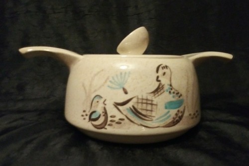 RED WING BOB WHITE QUAIL 2 QT. CASSEROLE COVERED DISH  - Picture 1 of 9