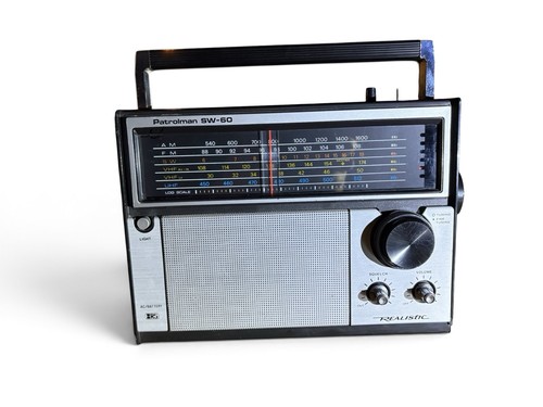Vintage Radio Shack Realistic Patrolman SW-60 6-Band Radio