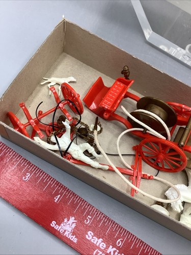"Vagón de carrete de manguera Revell F-202:98 American Firefighters 1953 escala 1/4"" raro, difícil de encontrar" - Imagen 6 de 7