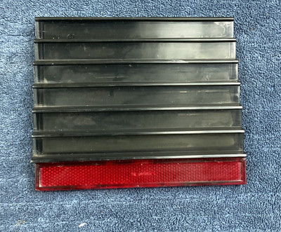 79 80 81 Pontiac Trans Am Center Gas Door Taillight NICE
