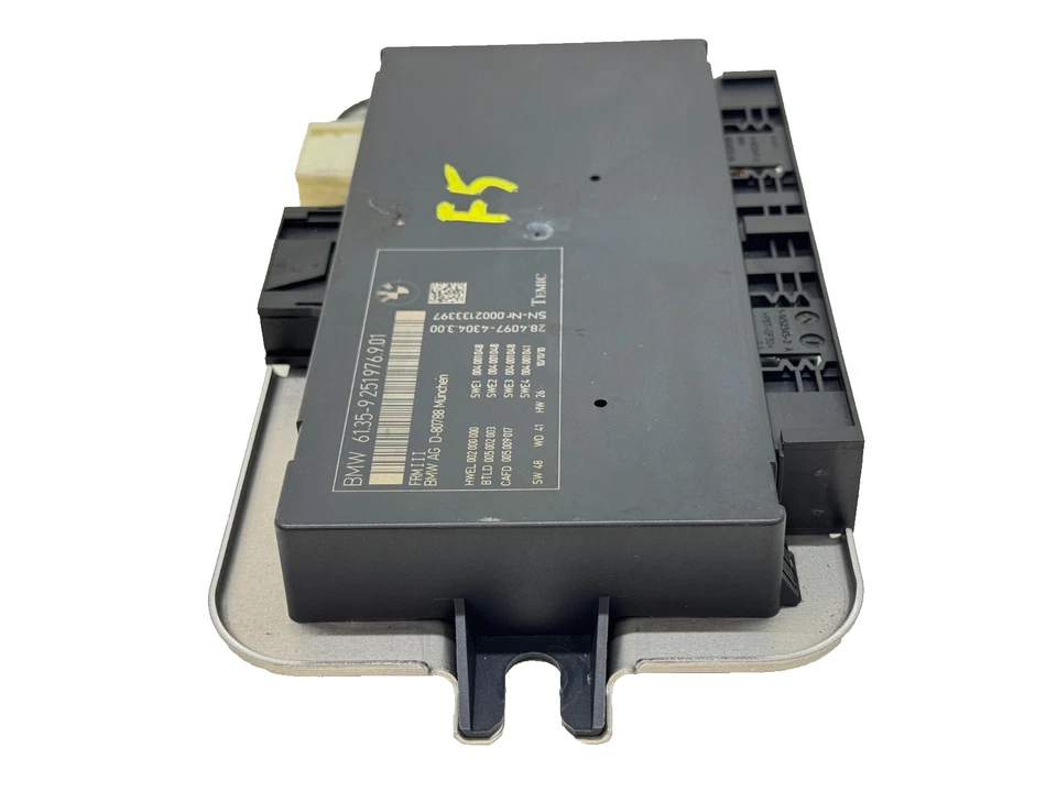 BMW 528I 535I 550I M5 FRM III 2011-2016 MÓDULO DE CONTROL DE LUZ DE REPOSAPIÉS 9251976 Foto 4 de 4