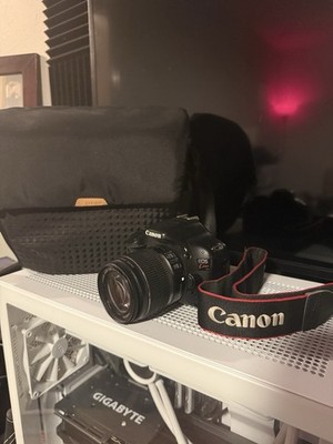 Canon EOS Rebel T2i / Kiss X4 / 550D 18MP DSLR Kit w/ 18-55mm IS Lens   Tested