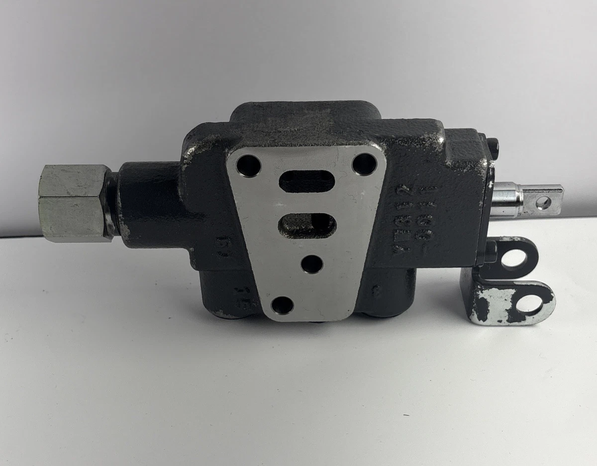 Genuine Kubota YW312-0011 Acting Hydraulic Valve Assembly photo 8