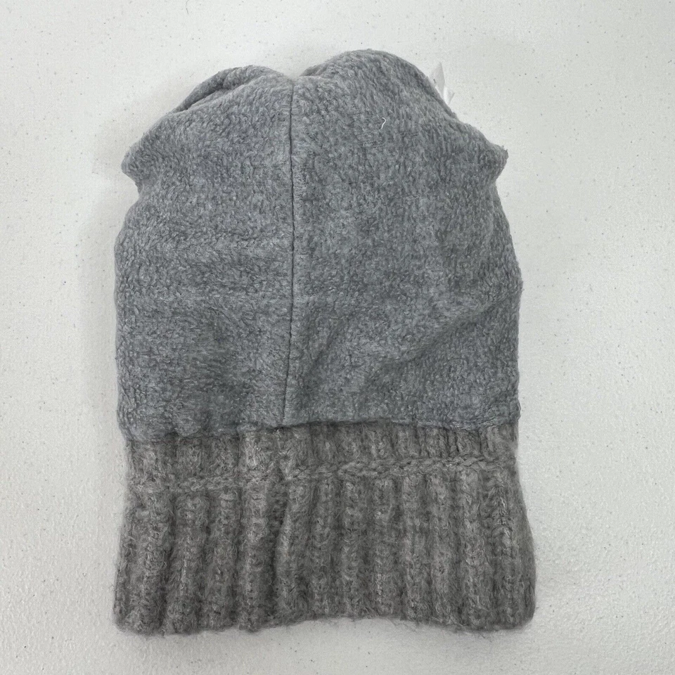 Gorro para bebé talla inicial gris piel sintética pompón bebé niña invierno Foto 4 de 4
