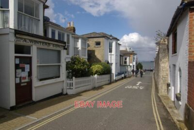 PHOTO  HIGH STREET SEAVIEW LOOKING DOWN SEAVIEW'S NARROW HIGH STREET TOWARDS THE