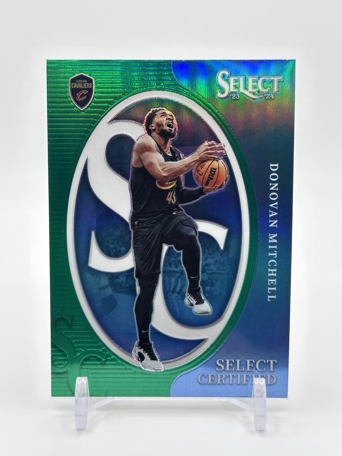 2023-24 Panini Select Donovan Mitchell Select Certified Green Prizm #14 Cavs