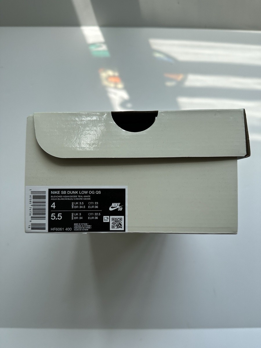 NIKE SB FUTURA LABORATORIES DUNK LOW (SIZE 4) (HF6061-400 NIKE SB FUTURA LABORATORIES DUNK LOW (SIZE 4) (HF6061-400