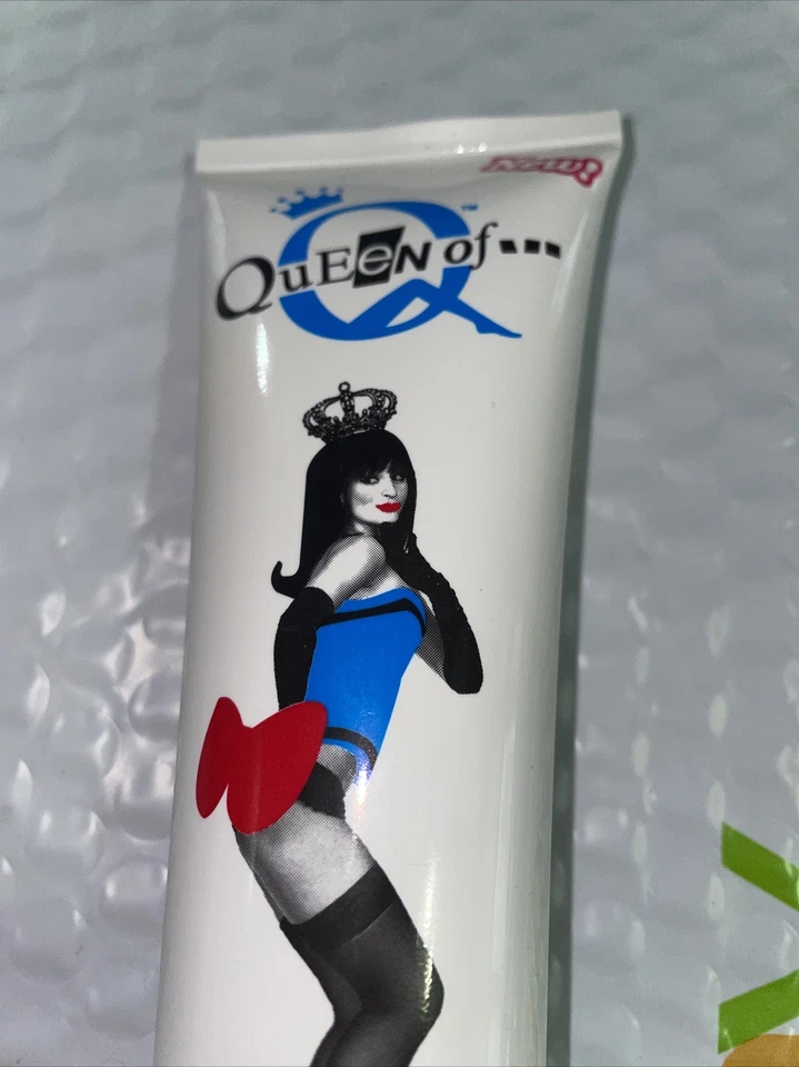 Reina de. Ooh la la! Tubo de gel de afeitar cremoso ALOE VERA para mujer REINA DE SUAVE Foto 2 de 4