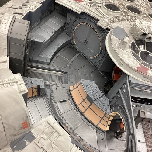 STAR WARS GALAXY'S EDGE vintage millennium falcon out of box ng7323 - Picture 8 of 13