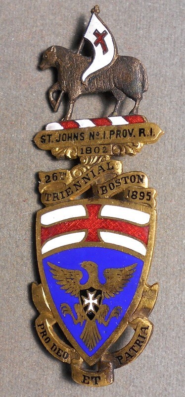 D977 KT Badge: Prov. R.I., St. Johns No. 1, 1802, 26th Triennial, Boston 1895 (L