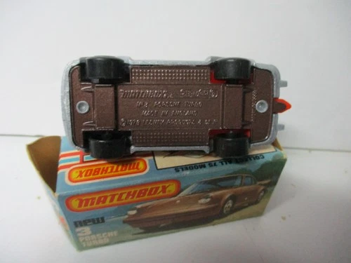 Matchbox Lesney Superfast SF3 Porsche Turbo- silver with BROWN BASE, boxed