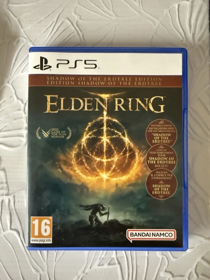 Elden Ring: Shadow of the Erdtree Edition PS5, foto 1 di 3