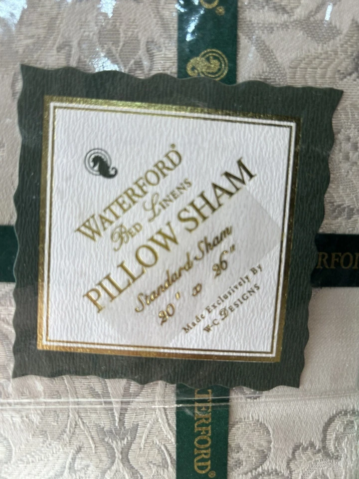 Almohada estándar Waterford Fine Linens BRYANNE PLATINUM 20" X 26" NUEVA Foto 2 de 4