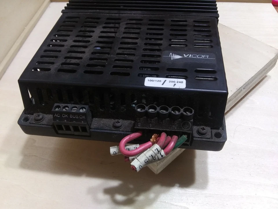 VICOR VI-MF3-ES FlatPac Power Supply - Image 3 of 4