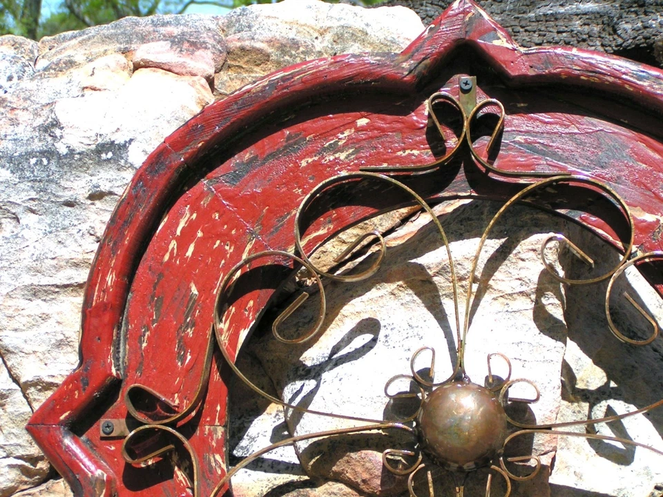 Frontón Casa Redonda Arquitectónico Hierro-Madera-Pintado a Mano Medallón Rojo 0361 Foto 4 de 4