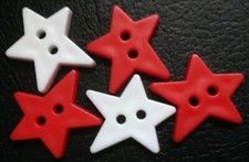 5 x Medium Star Buttons Red White Favorite Findings Button 18mm Christmas