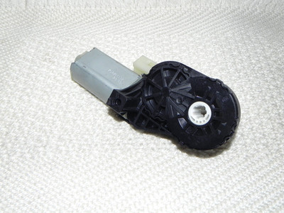 OEM Bosch Seat / Steering Column Motor 6004PA3352 JCI 2766537 2-Pin Non Memory