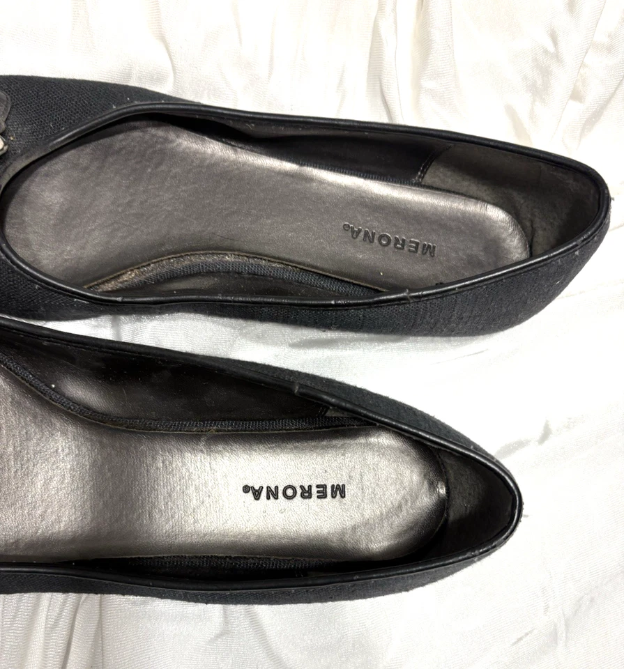 Zapatos Merona para mujer 11 planos sin cordones con hebilla de tela negra Foto 4 de 4