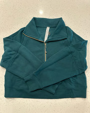Lululemon Women's Scuba Oversized Funnel Neck Half Zip Cropped Size M/L