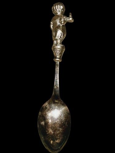 Reed & Barton's 1985 Vintage Christmas Holiday Decorative Spoon - Picture 3 of 3