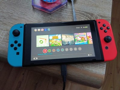 Nintendo Switch Konsole Animal Crossing Edition