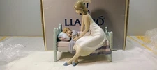 Lladro "Sleep Tight" #5900 Porcelain Figurine - Original Box