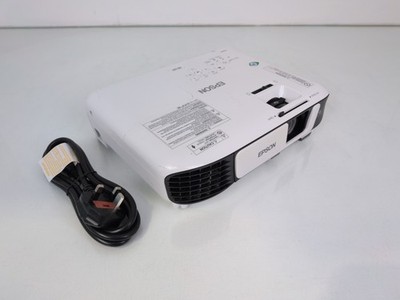 Epson EB-X41 3LCD HDMI Heimkino Beamer - 1168 Lampenstunden