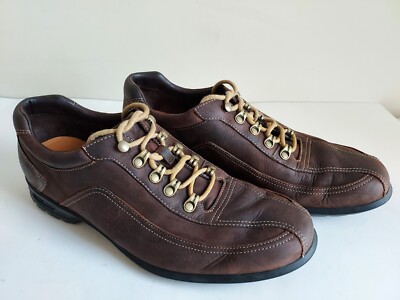 Cole Haan Men display picture 3
