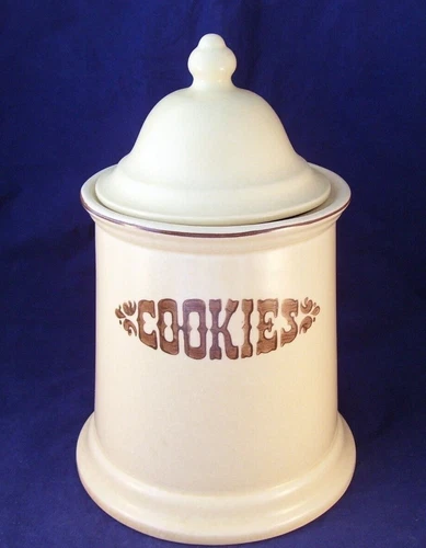 Pfaltzgraff Village Cookie Jar with Lid 1970's USA Vintage Stoneware Canister