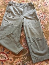 Talbots Chino wide leg olive green capri pants 6