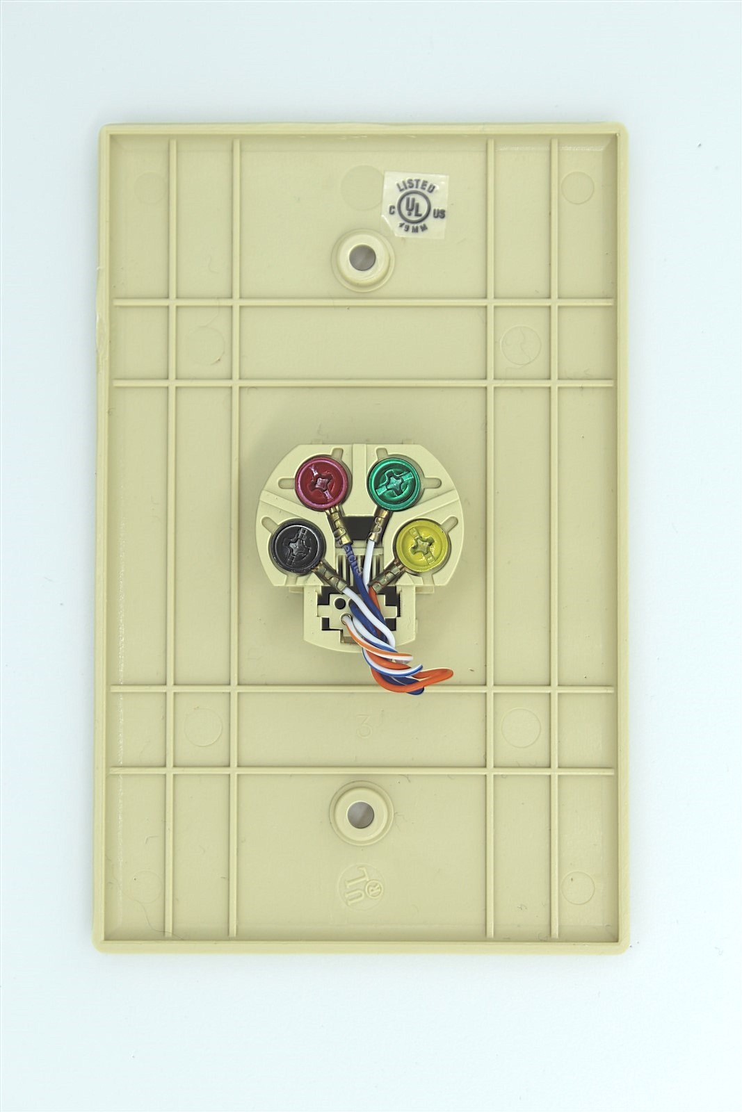 1 Gang Ivory Data Phone Jack Wall Plate Cooper Model 3533 4V Jack 