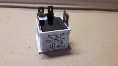 Ausgebaut aus Electrolux ESL 64052 MIFLEX Stromfilter X25 117240800