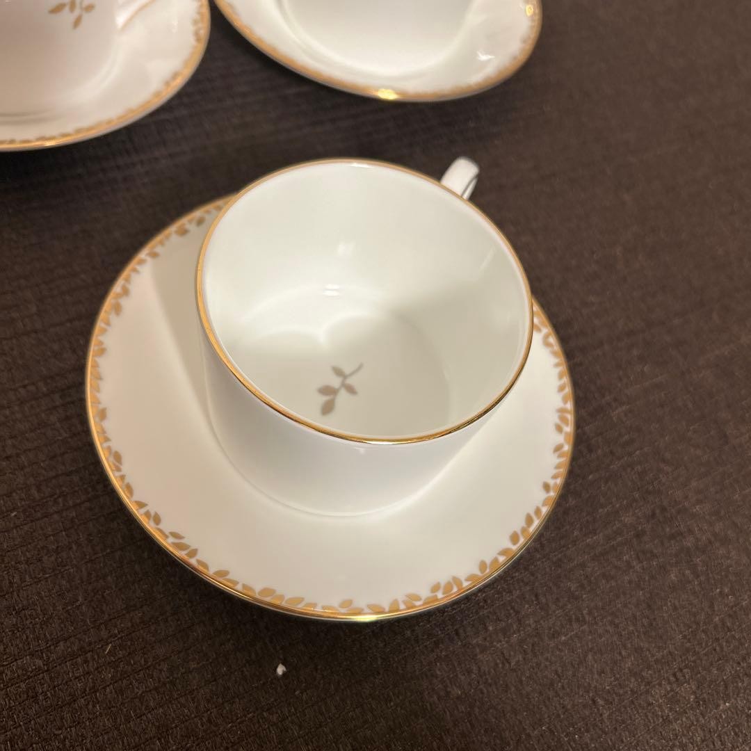 Wedgwood Verawong Gilded Leaf Cup Saucer Plate From Japan