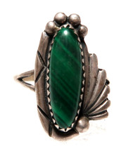 VINTAGE SOUTHWEST STERLING SILVER MALACHITE BAND RING  SIZE 7.5