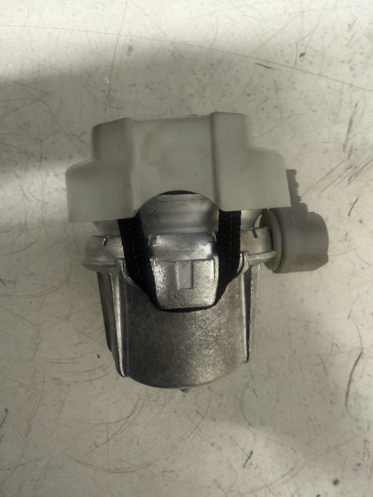 For Bentley Continental GT Front Engine Mounts left OEM 3W0199383