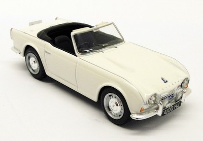 Vanguards Maßstab 1:43 VA11503 Triumph TR4 - Southend On Sea Constabulary