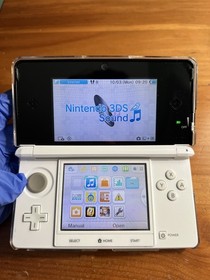 Nintendo 3DS - Ice White Handheld System - Read Description! - Kingdom Hearts