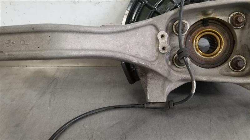 17 2017 MASERATI GHIBLI 3.0L AWD OEM FRONT SPINDLE KNUCKLE PASSENGER RIGHT 