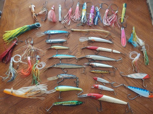 Ancien leurre thon/billfish pêche en eau salée (lot de 40 leurres) - Photo 2/8