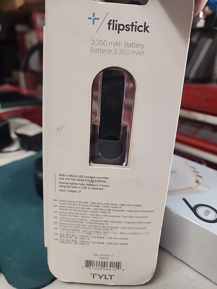 Banco de alimentación TYLT Flipstick 3350 mAh para cargador de batería de teléfono dispositivos micro USB Foto 2 de 3
