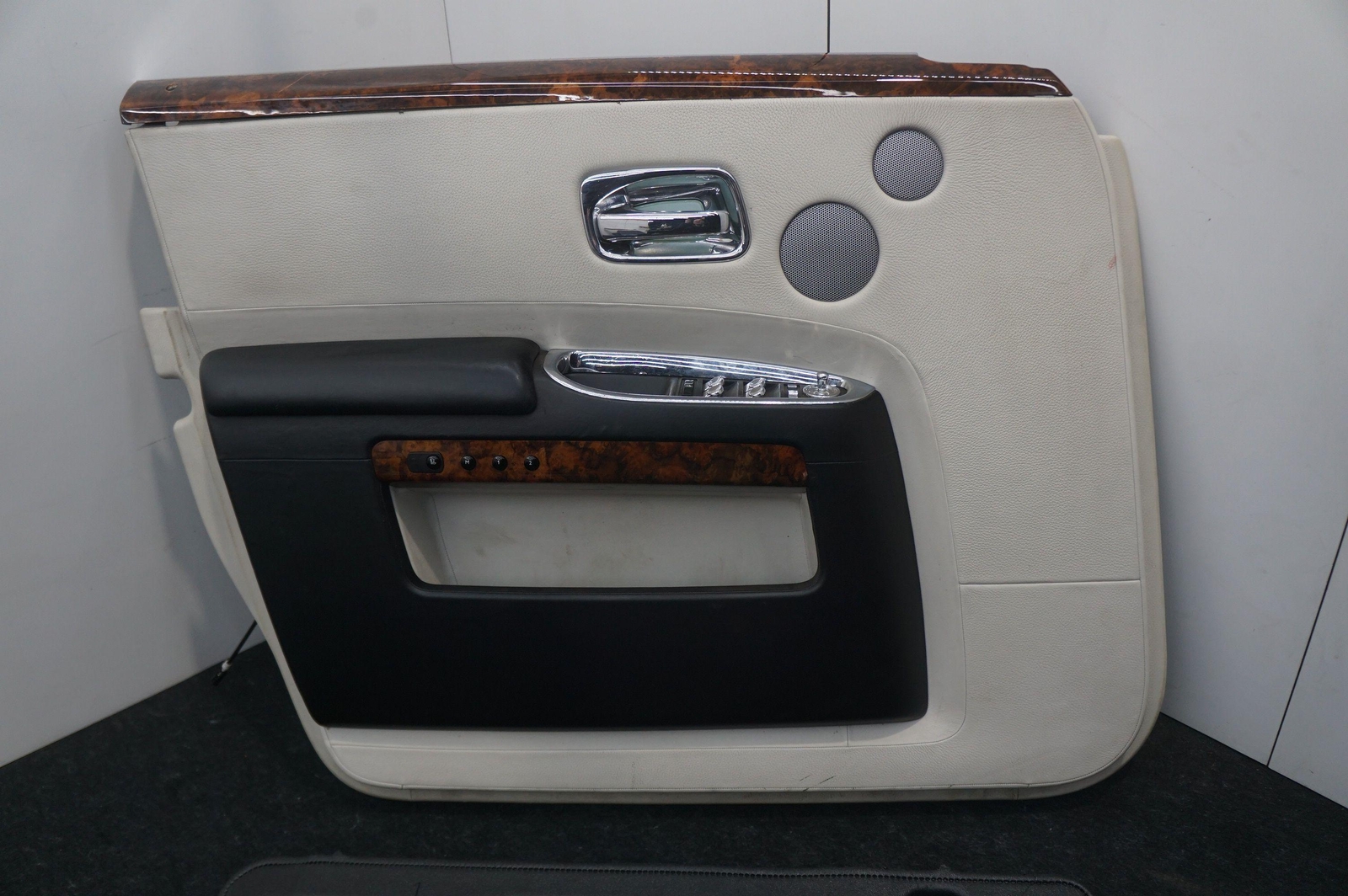 Front Left Door Panel OEM 51417264615 Rolls Royce Ghost Series I 2009-14 *Note*