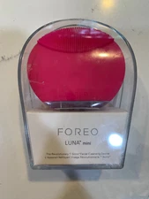 Foreo Luna Mini T-Sonic Facial Cleansing Device