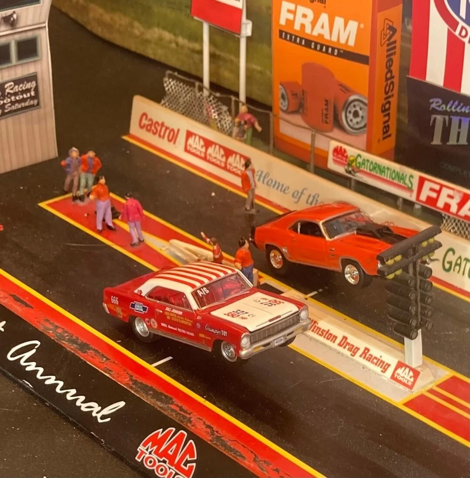 JUGUETE CHEVY NOVA SS 327 NHRA DRAG STRIP LEGENDS Bill Jenkins Grumpys 1966 Foto 2 de 4