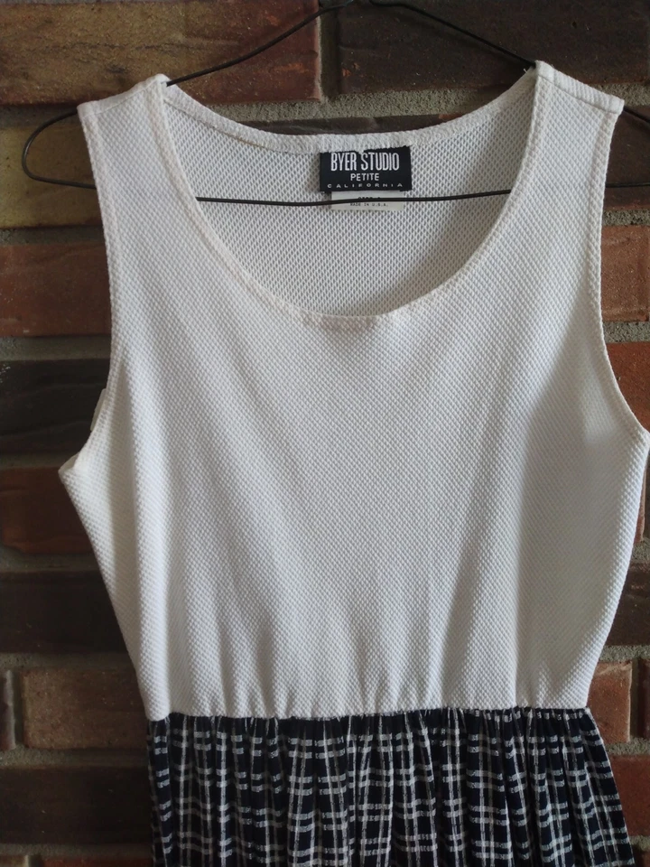 Vtg Byer Studio California size 8P Maxi Sleeveless Dress White top Black skirt - Image 3 of 4