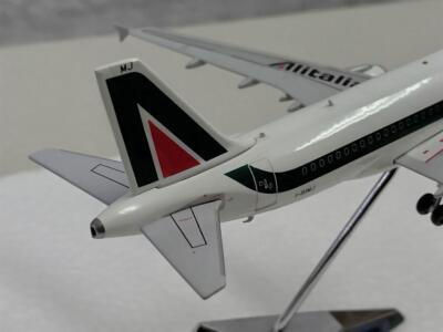 Gemini Jets Airbus A319 Alitalia I-BIMJ 1:200 Model Plane, Used | eBay 